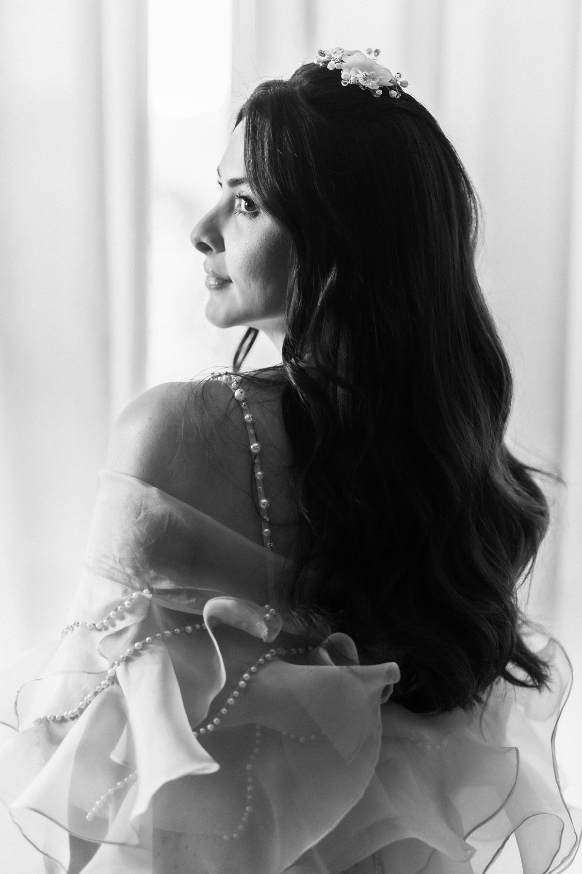 Ensaio de casamento, foto 17: Retrato em preto e branco.